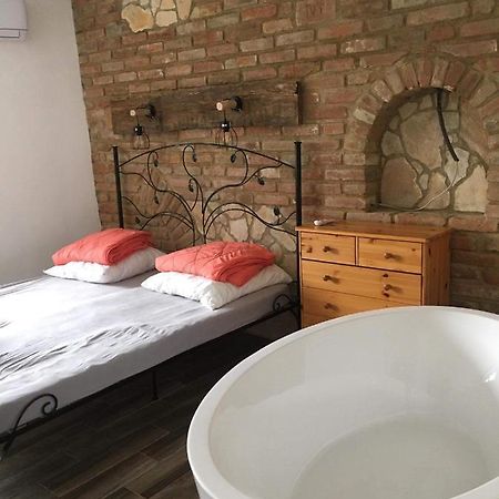 Cuki Apartmanok Dombóvár Exteriér fotografie